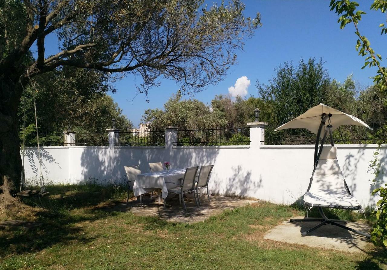 Liberta Guesthouse Seferihisar Buitenkant foto